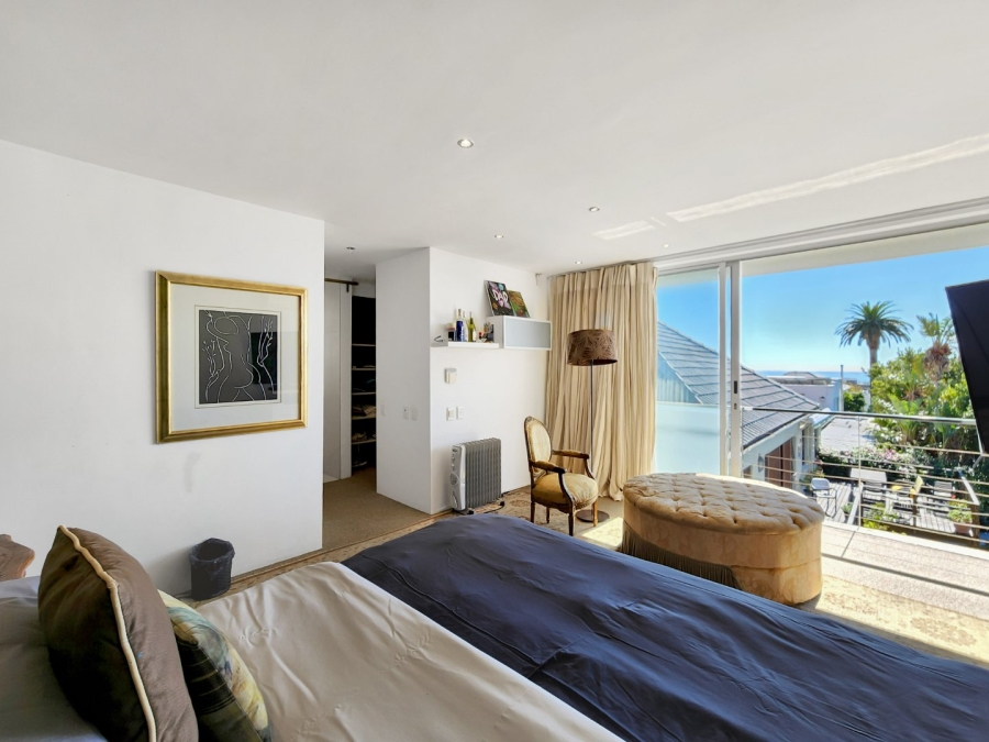 5 Bedroom Property for Sale in Fresnaye Western Cape